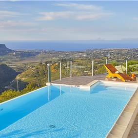 2 bedroom villa with pool, Castellammare del Golfo, sleeps 4
